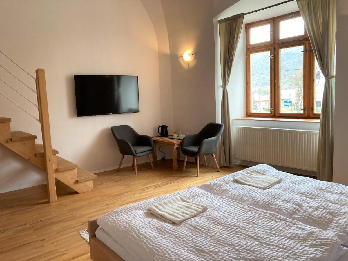 Bed & Breakfast Hugo Plesivec Eksteriør billede