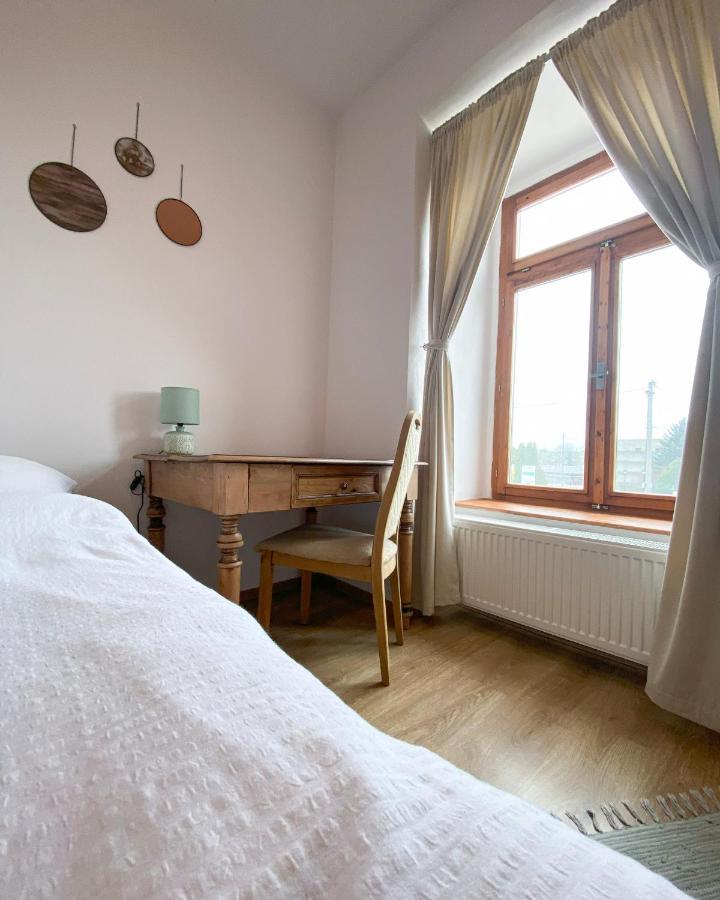 Bed & Breakfast Hugo Plesivec Eksteriør billede