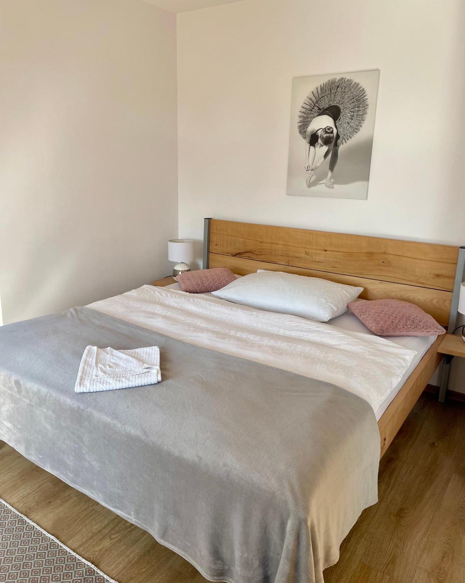Bed & Breakfast Hugo Plesivec Eksteriør billede